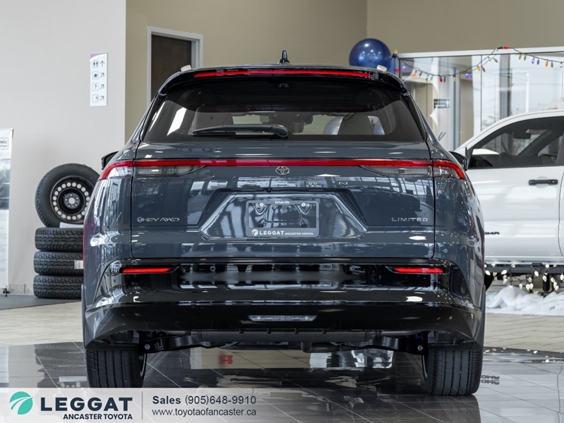 2025 Toyota Crown Signia Limited AWD