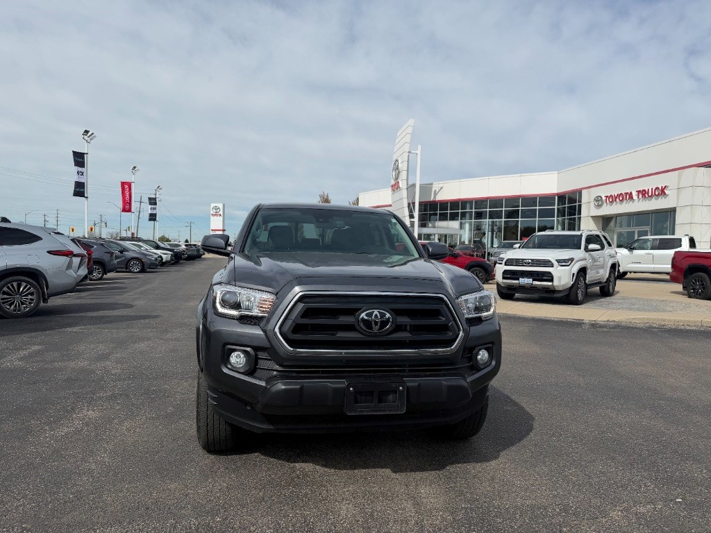 2022 Toyota Tacoma SR5 V6 Double Cab 4WD