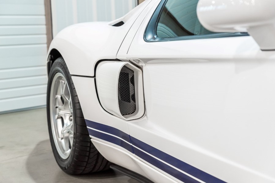 2005 FORD GT 2DR CPE