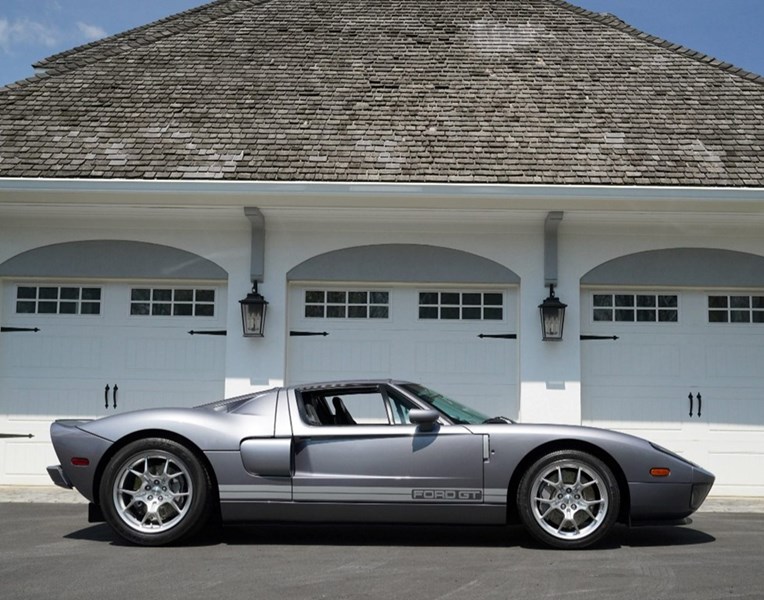 2006 Ford GT 2dr Cpe