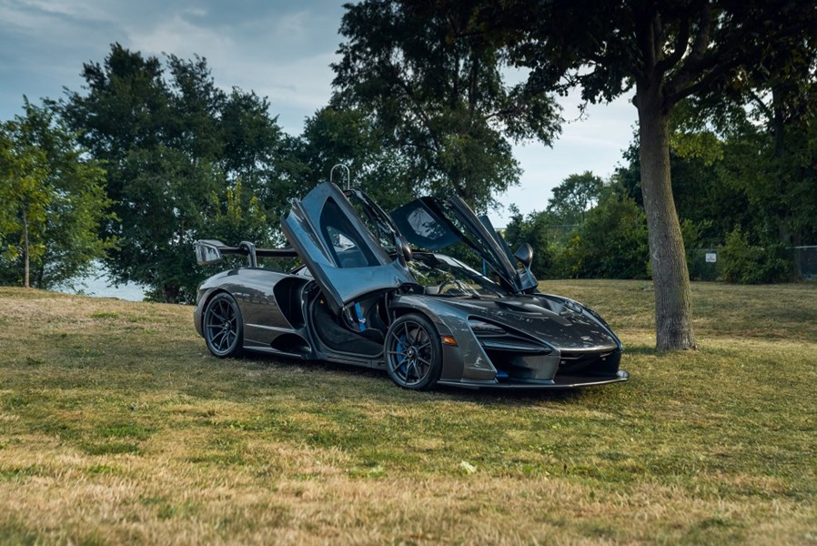 2019 MCLAREN SENNA 