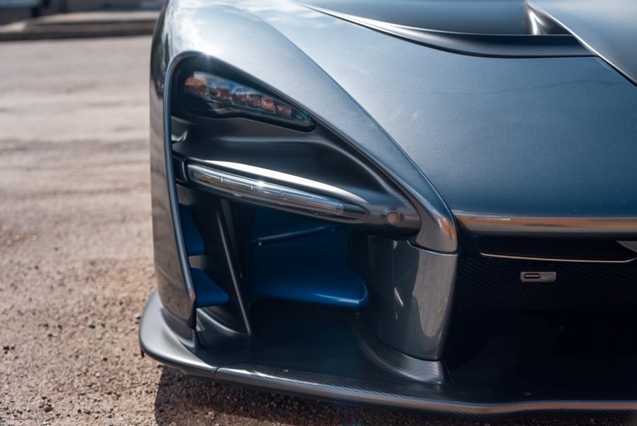 2019 MCLAREN SENNA 