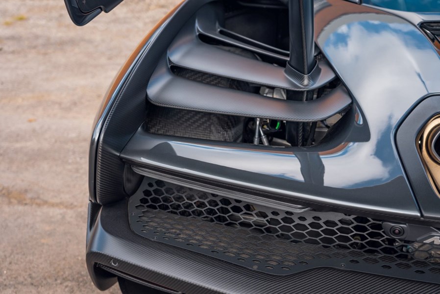 2019 McLaren Senna 