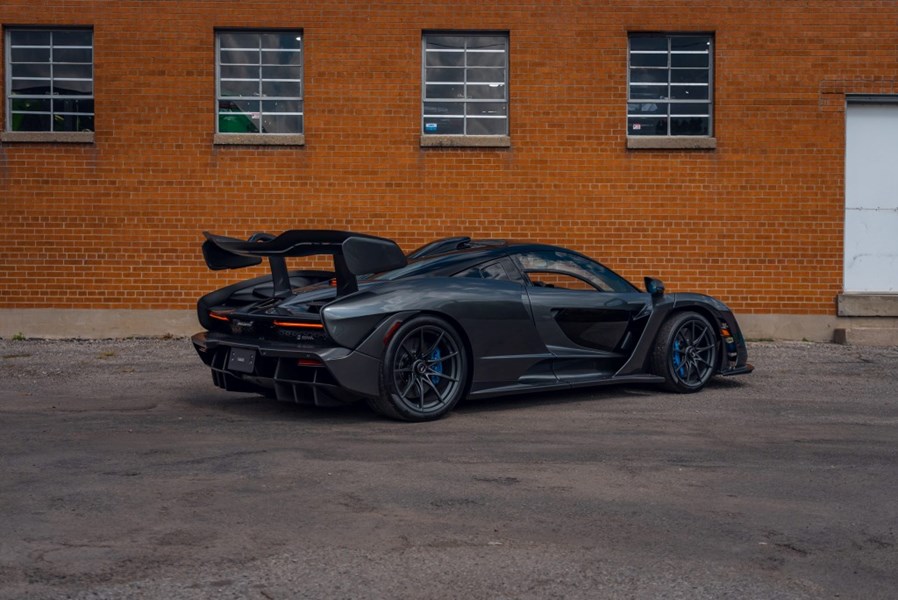 2019 McLaren Senna 