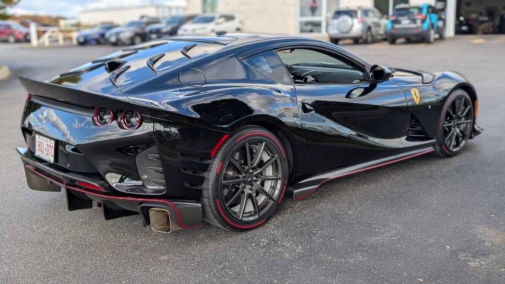 2023 Ferrari 812 Coupe