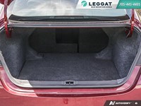 2015 Chrysler 200 4Dr Sdn Limited FWD