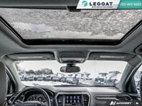 2023 GMC ACADIA AWD 4DR AT4