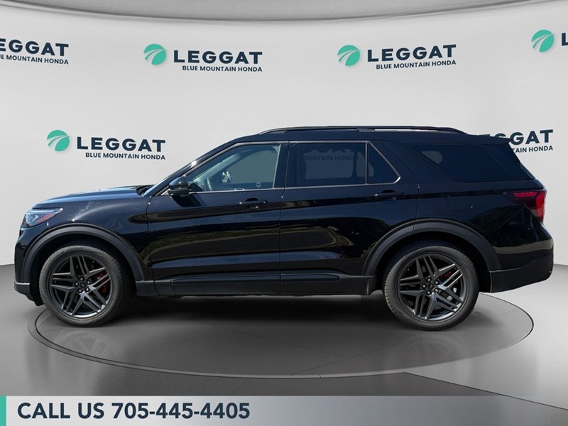 2025 Ford Explorer ST 4Wd|400Hp|3 Rows|Accident Free