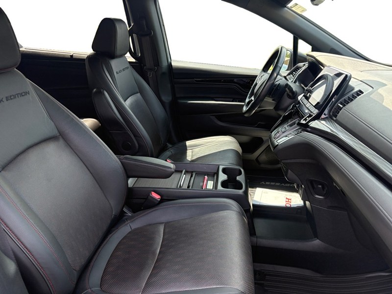2023 Honda Odyssey Black Edition Auto