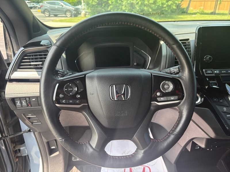 2023 Honda Odyssey Black Edition Auto