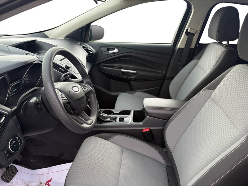 2017 Ford Escape 4WD 4Dr SE