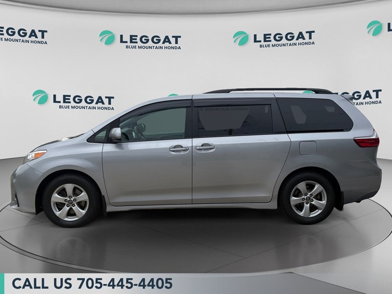2018 Toyota Sienna LE 8-Passenger FWD