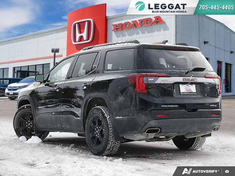 2023 GMC ACADIA AWD 4DR AT4