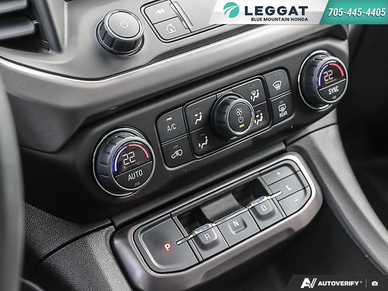 2023 GMC ACADIA AWD 4DR AT4