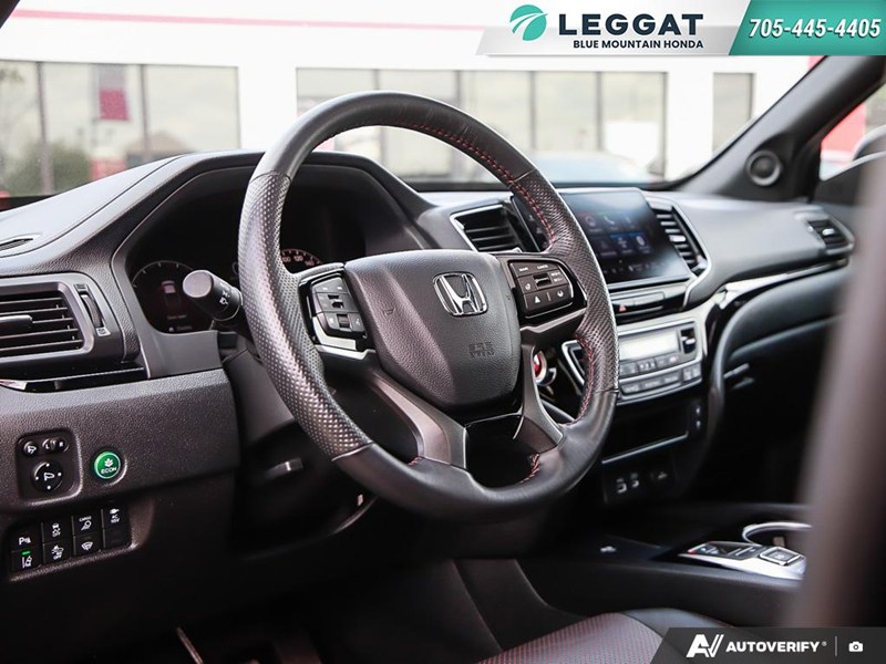 2025 Honda Ridgeline Black Edition Awd|One Owner