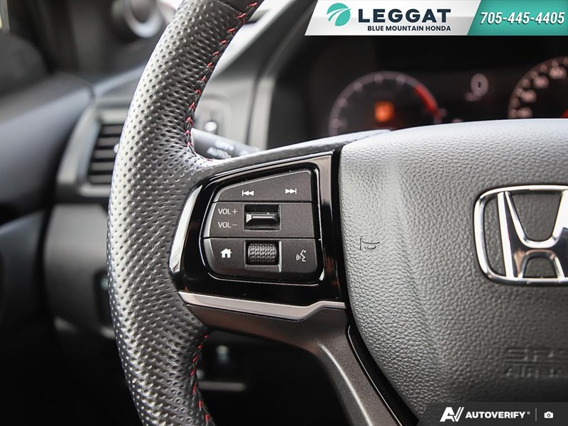 2025 Honda Ridgeline Black Edition Awd|One Owner