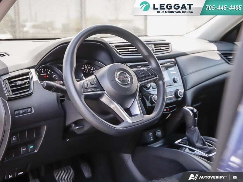 2017 Nissan Rogue FWD 4Dr SV