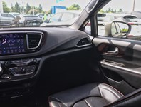 2020 Chrysler Pacifica Limited 35Th Anniversary FWD *Ltd Avail*