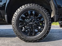 2025 Chevrolet Silverado 2500HD HIGHCOUNTRY | DIESEL | ONLY16000KMS | BLACKEDOUT |