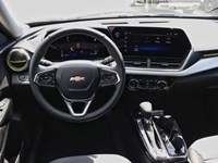 2025 Chevrolet Trax FWD 4dr LT