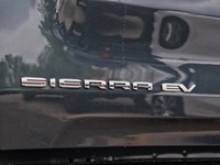 2025 GMC Sierra EV e4WD Crew Cab Extended Range Denali