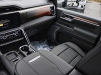 2026 GMC Sierra 3500HD 4WD Crew Cab 172