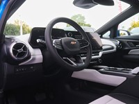 2027 Chevrolet Equinox Ev 4Dr Lt2 W/Pde