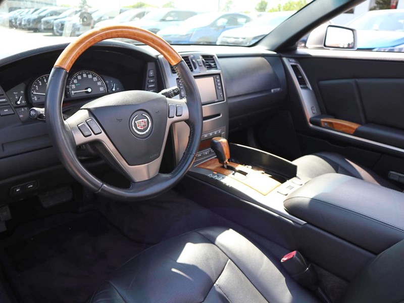 2004 Cadillac XLR 2dr Convertible