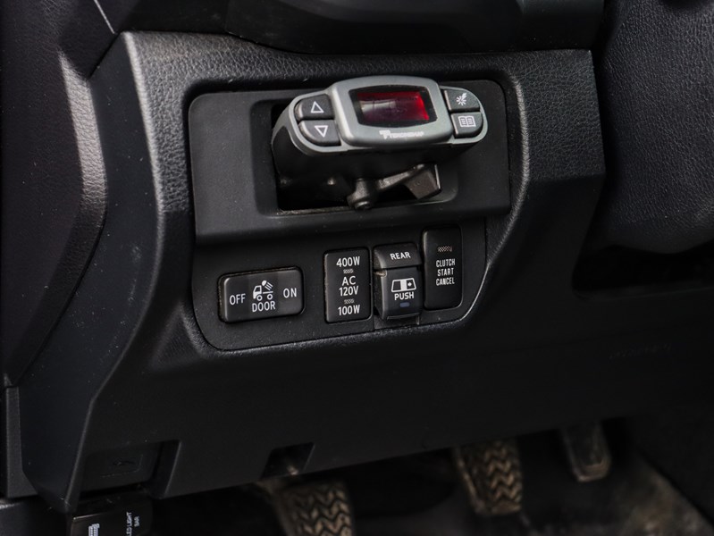 2017 Toyota Tacoma 4WD Double Cab V6 Man TRD Sport