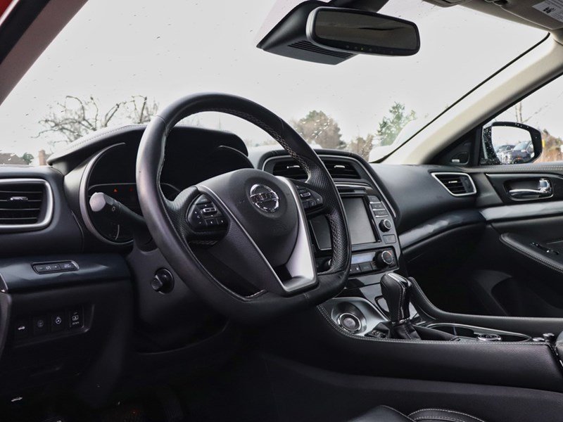 2019 Nissan Maxima SV Sedan