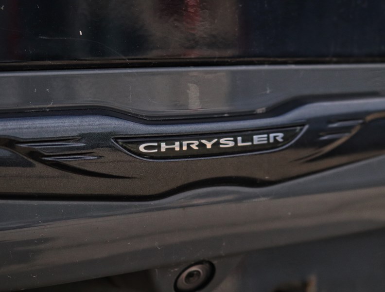 2020 Chrysler Pacifica Limited 35Th Anniversary FWD *Ltd Avail*