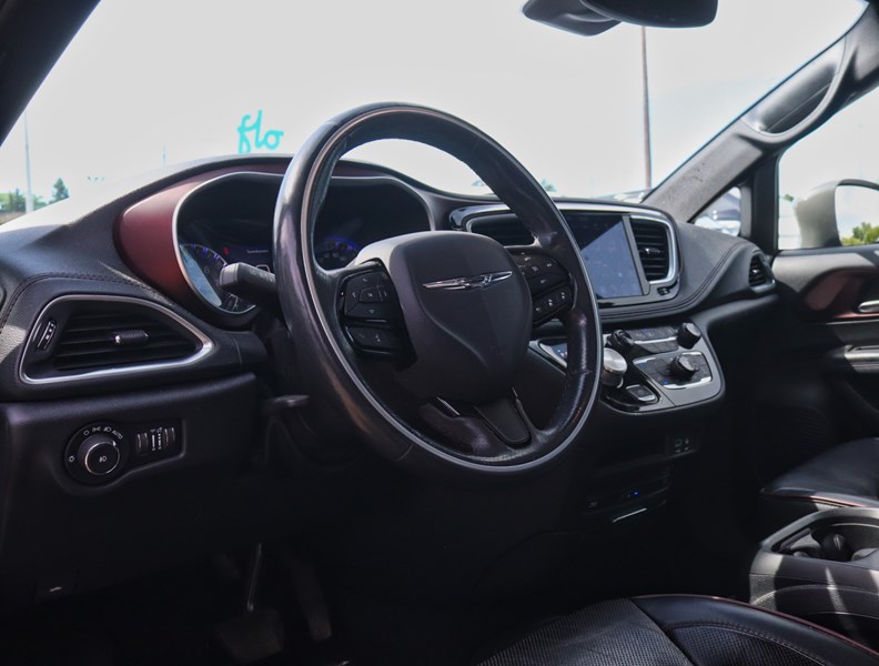 2020 Chrysler Pacifica Limited 35Th Anniversary FWD *Ltd Avail*
