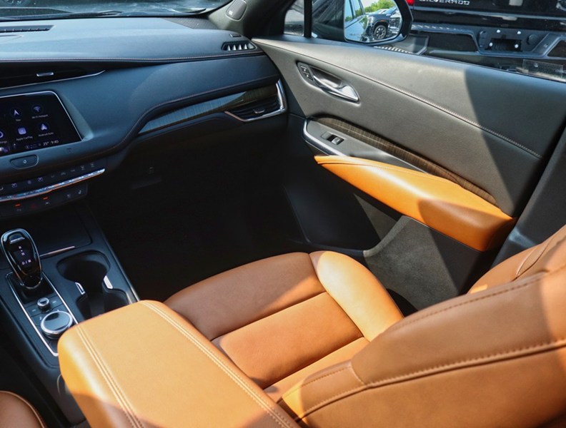 2021 Cadillac Xt4 AWD 4Dr Sport