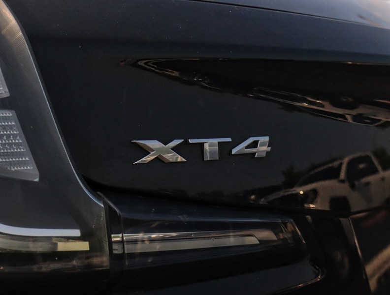 2021 Cadillac Xt4 AWD 4Dr Sport