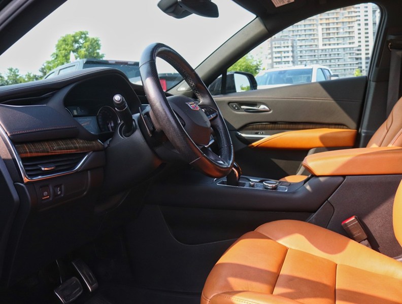2021 Cadillac Xt4 AWD 4Dr Sport