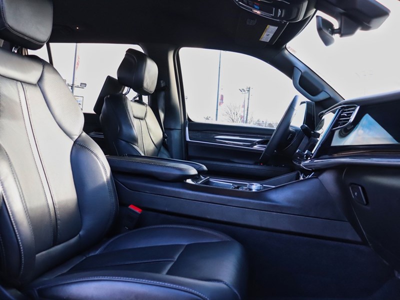 2022 Jeep Wagoneer Series III | 1OWNER | NOCLAIMS | REARSCREENS | 4X4