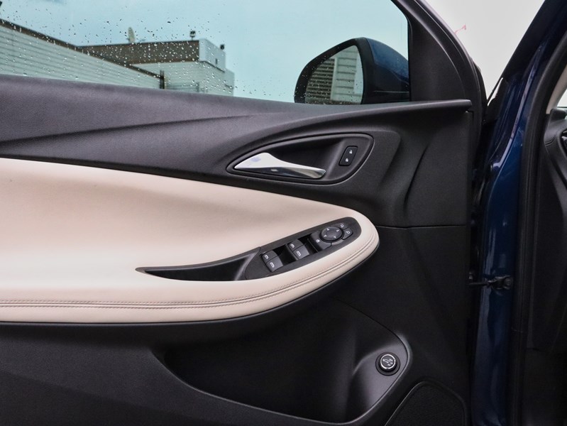 2023 Buick Encore GX AWD 4dr Select