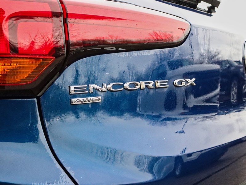 2023 Buick Encore GX AWD 4dr Select
