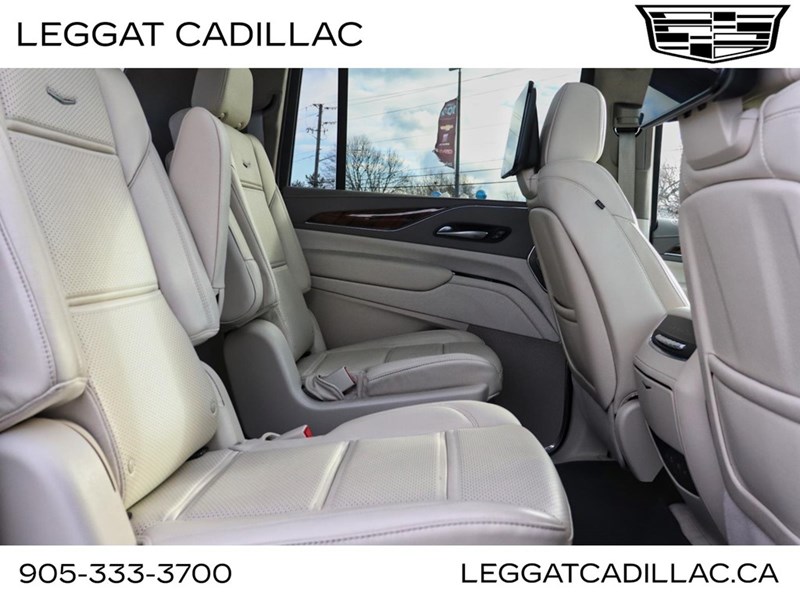2023 Cadillac Escalade ESV 4WD 4dr Premium Luxury Platinum