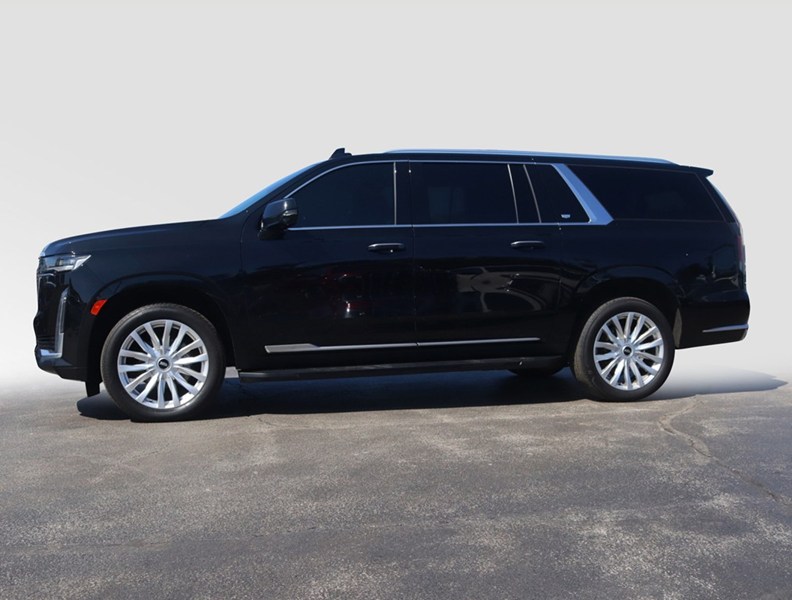 2023 Cadillac Escalade Esv 4WD 4Dr Luxury