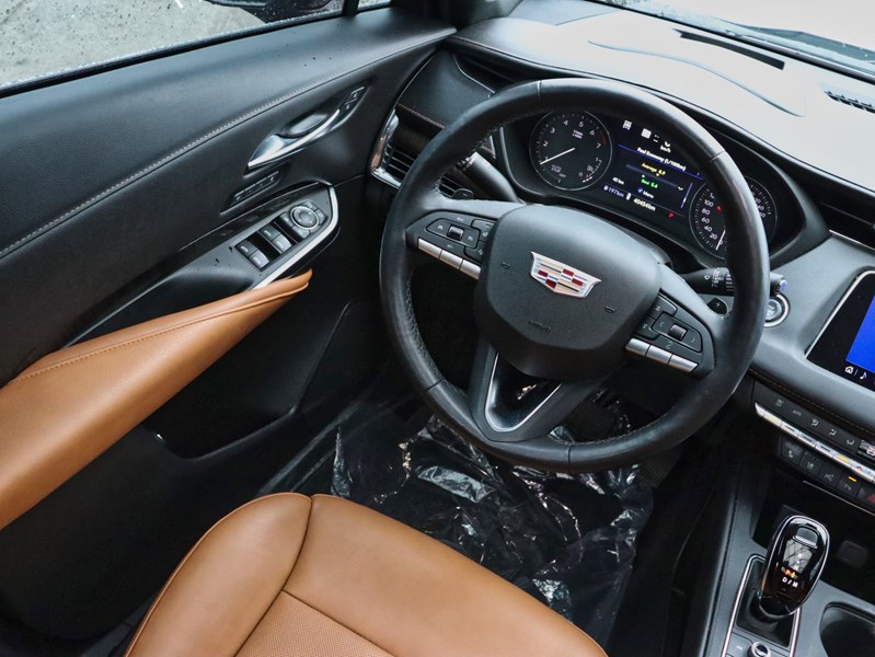 2023 Cadillac Xt4 AWD 4Dr Premium Luxury