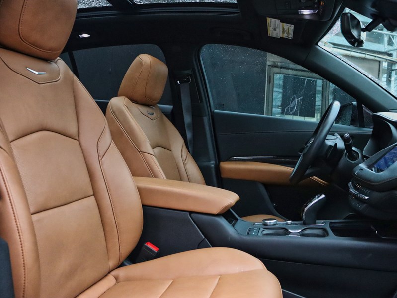 2023 Cadillac Xt4 AWD 4Dr Premium Luxury