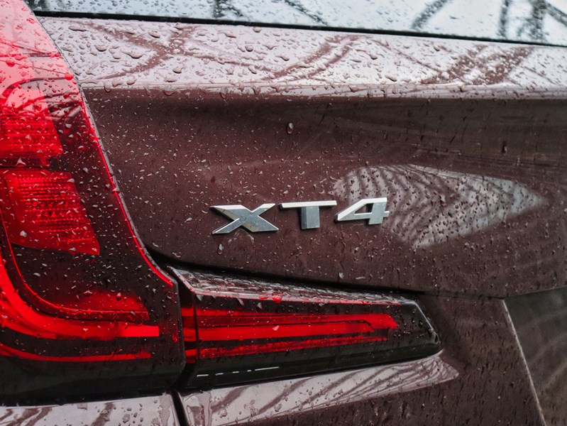 2023 Cadillac Xt4 AWD 4Dr Premium Luxury