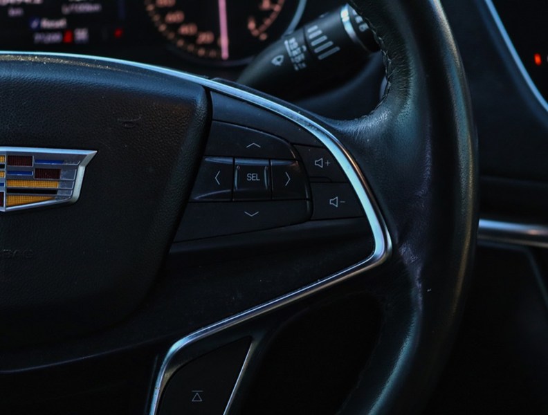 2023 Cadillac Xt5 AWD 4Dr Luxury