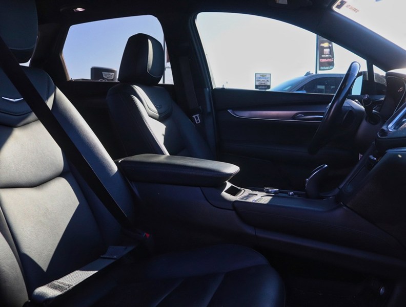 2023 Cadillac Xt5 AWD 4Dr Luxury