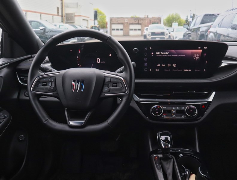 2024 Buick Envista FWD 4Dr Sport Touring