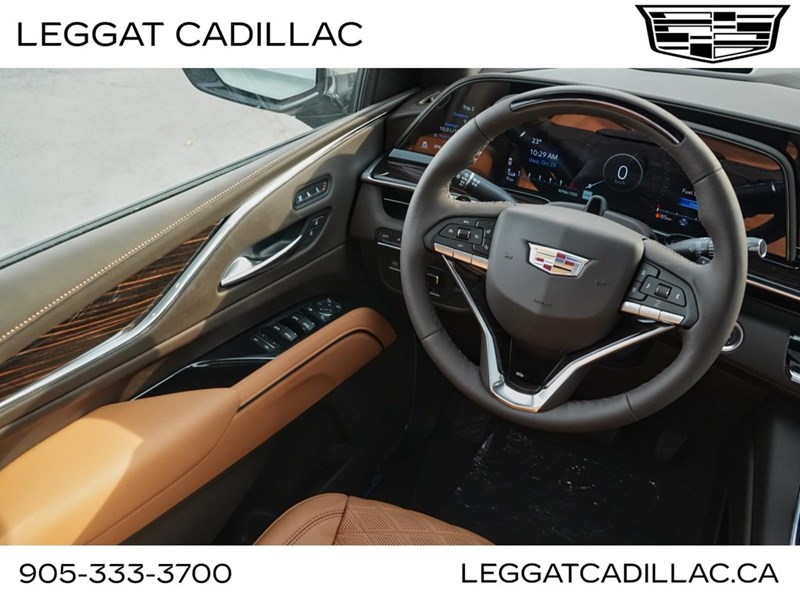 2024 Cadillac Escalade ESV 4WD 4dr Premium Luxury