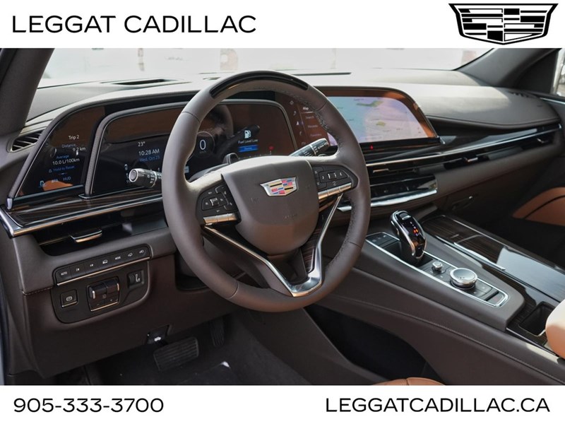 2024 Cadillac Escalade ESV 4WD 4dr Premium Luxury