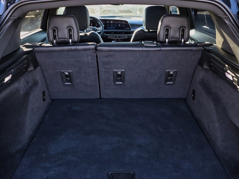 2024 Cadillac Xt4 Sport | AWD | 2Setsoftires | Only25000km | Likenew