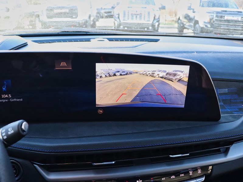 2024 Cadillac Xt4 Sport | AWD | 2Setsoftires | Only25000km | Likenew